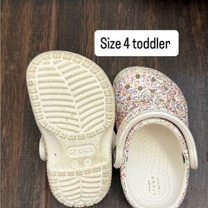 CROCS Kids' Confetti White Clogs